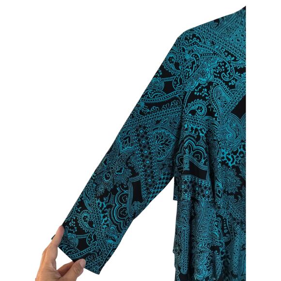 3771) Susan Graver Green Black Mix Print Tiered Mockneck 3/4 Sleeve Pullon Top M - Picture 2 of 8